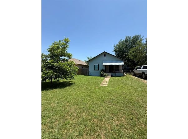2520 Refugio Avenue, Fort Worth, TX 76164