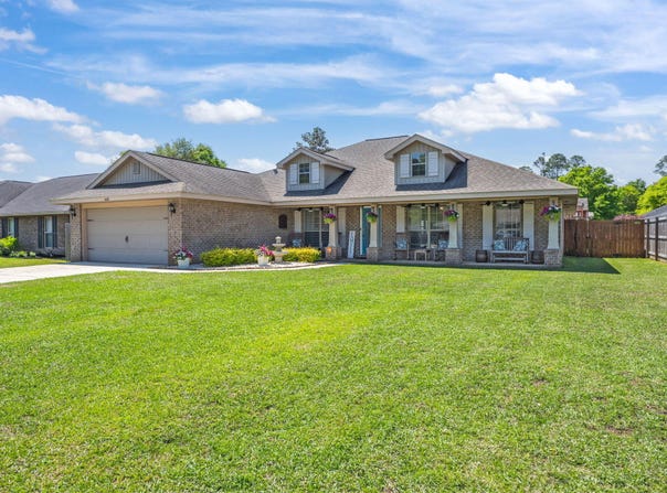 6018 Autumn Pines Circle, Pace, FL 32571