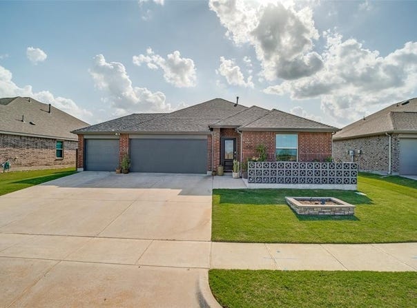436 Buckeye Avenue, Princeton, TX 75407