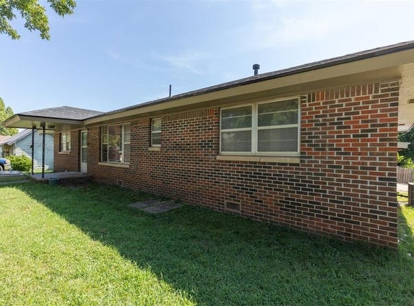 116 N 7th Street, McLoud, OK 74851