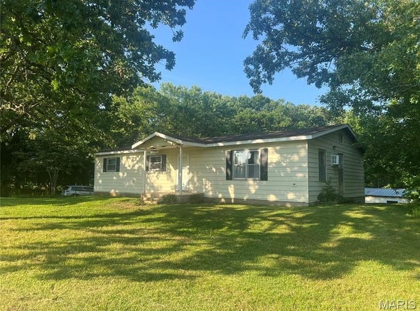 16002 State Route J, Newburg, MO 65550