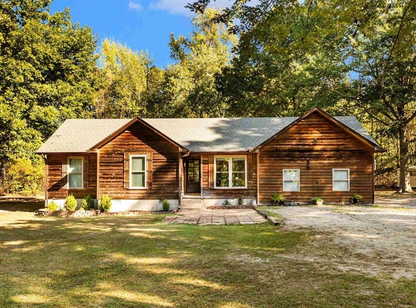 10800 Mars Hill Road, Bauxite, AR 72011