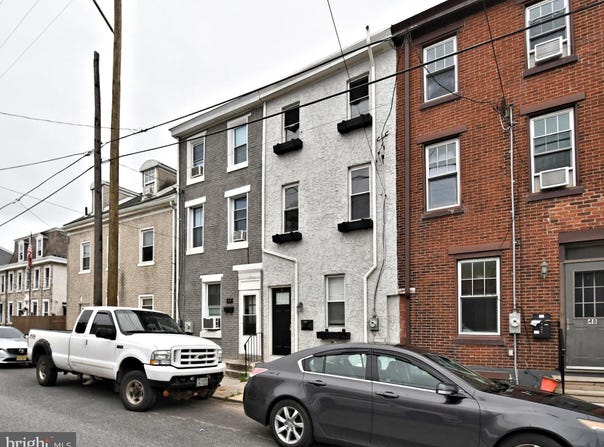 46 W FRONT STREET, BRIDGEPORT, PA 19405