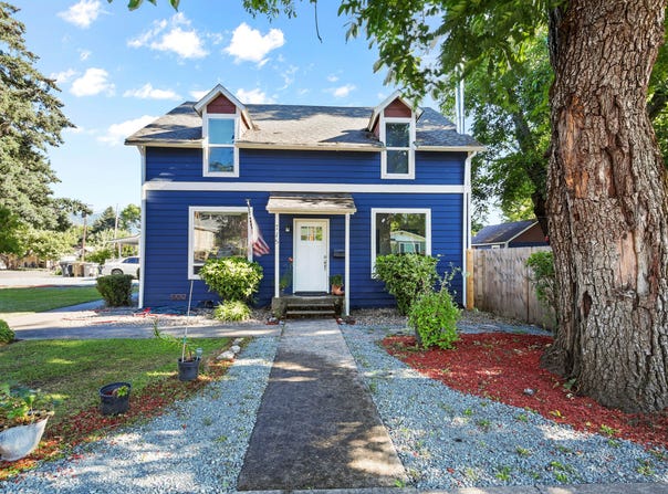 715 NE A Street, Grants Pass, OR 97526