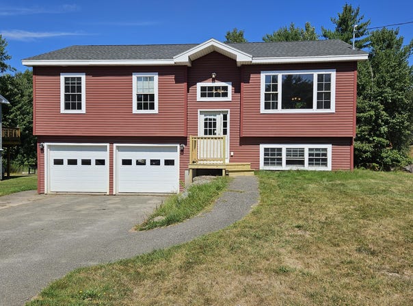 221 Partridge Lane, Hermon, ME 04401
