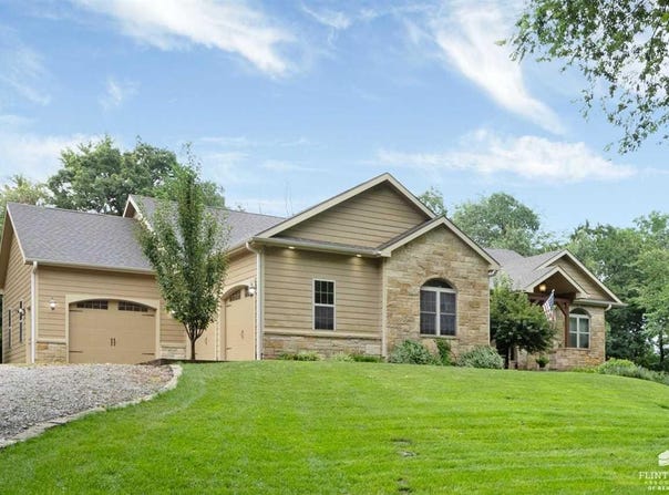 13293 Turkey Trail, Wamego, KS 66547