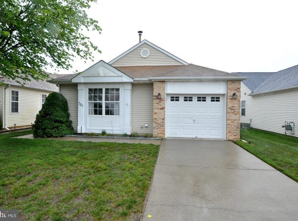 701 BARBADOS DRIVE, WILLIAMSTOWN, NJ 08094