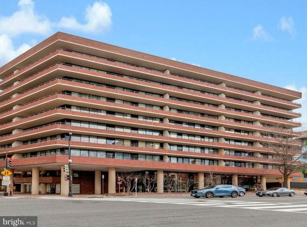 2555 PENNSYLVANIA AVENUE NW, WASHINGTON, DC 20037