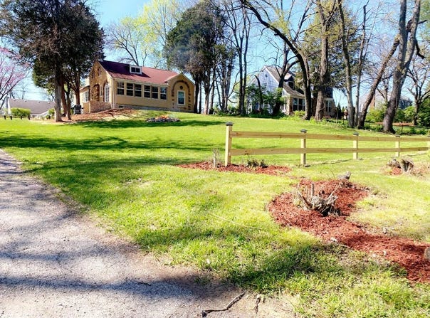 1065 Sunbury Road, Columbus, OH 43219