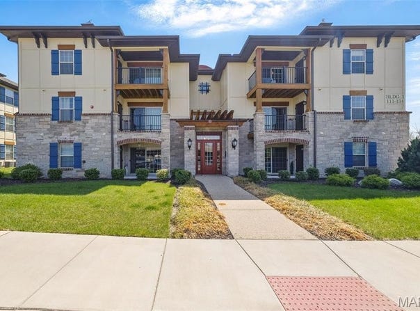 121 Bordeaux Way, St Peters, MO 63376