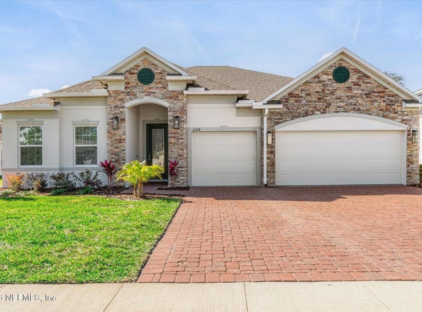 2214 ELEGANT MANOR Circle, Edgewater, FL 32141