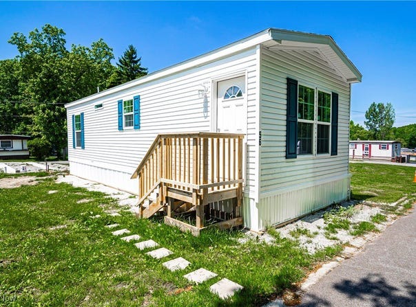 8323 Eagle Road unit: 56, Kirtland, OH 44094