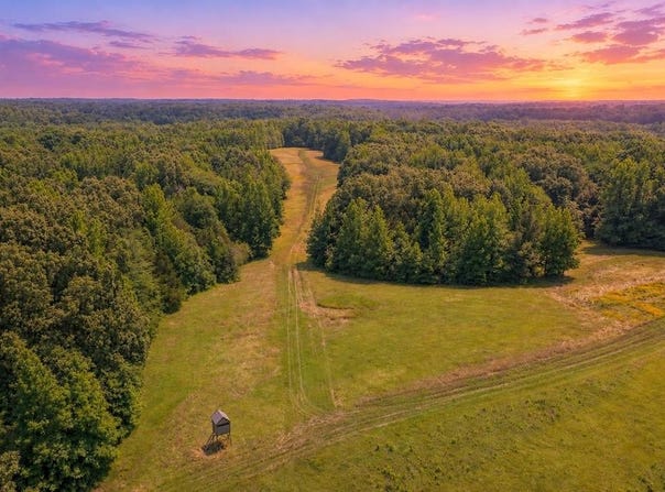884 Avant Road, CRENSHAW, MS 38621