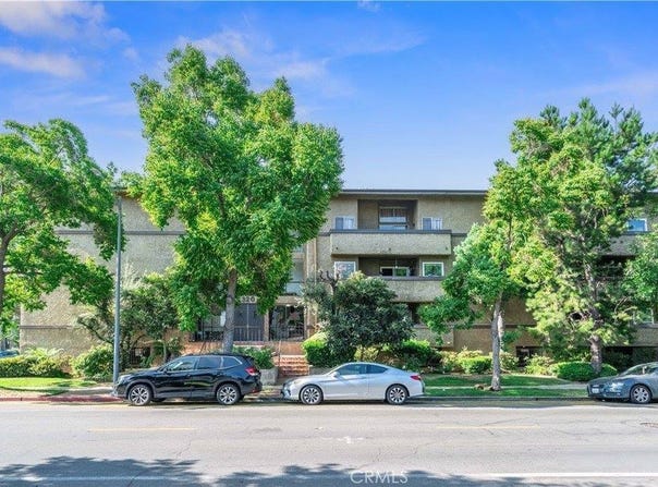320 East Stocker Street, Glendale, CA 91207