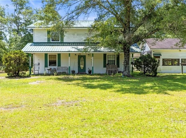 675 Foxwood Circle, Jesup, GA 31545