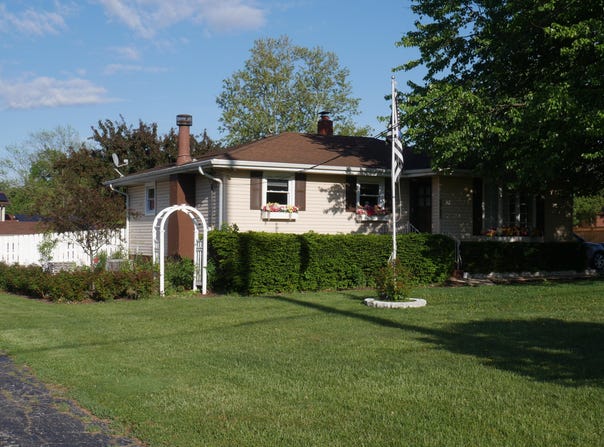 2735 Hart Street, Dyer, IN 46311