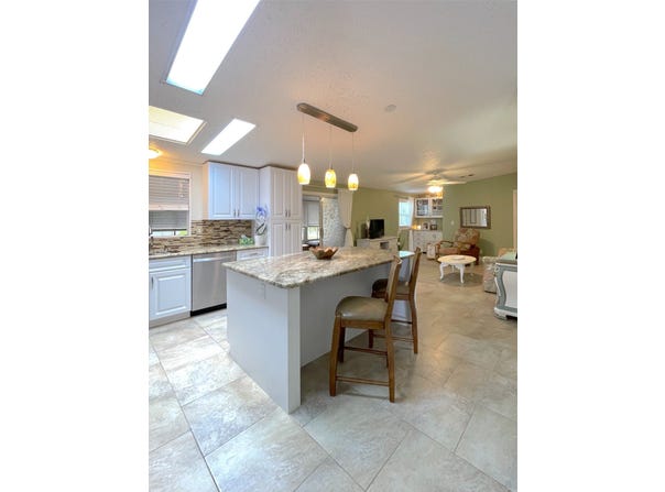 240 Wecuwa Dr, Fort Myers FL, FL 33912