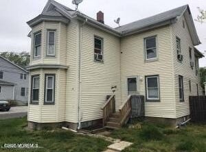 79 Compton Street, Belford, NJ 07718