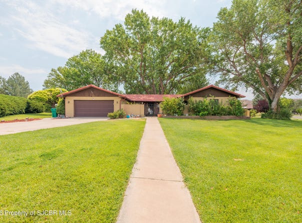 1 ROAD 6052, Farmington, NM 87401