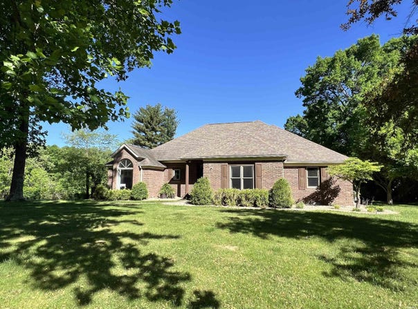 165 The Woods, Bedford, IN 47421