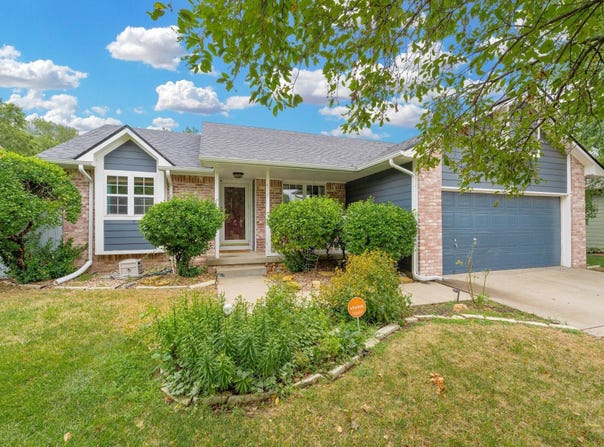 418 S Firefly St, Wichita, KS 67235