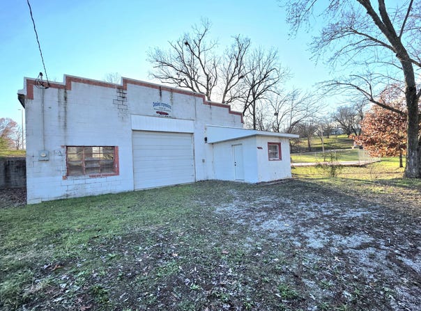 520 E Main Street, Houston, MO 65483