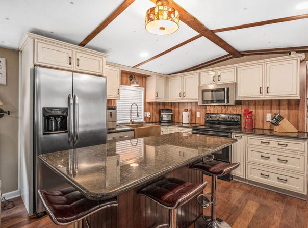 2600 S County Highway 183, DeFuniak Springs, FL 32435