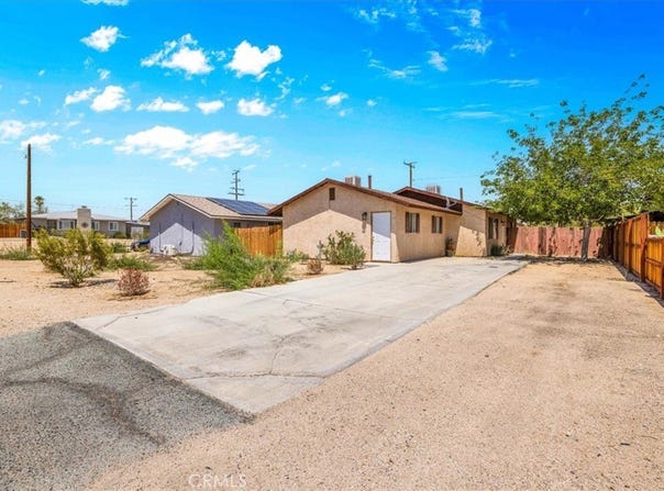 6413 Smoketree Avenue, 29 Palms, CA 92277