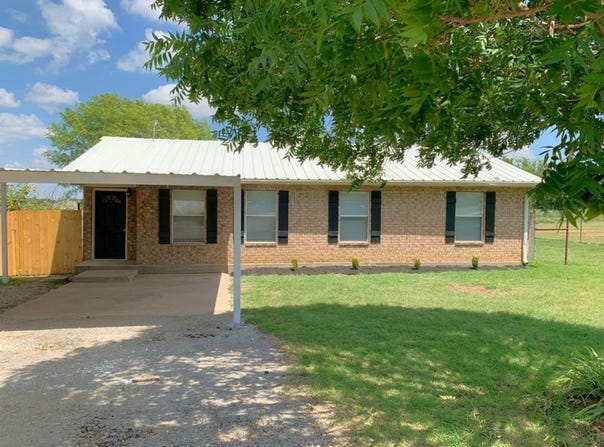 510 Green Acres Road, Weatherford, TX 76088