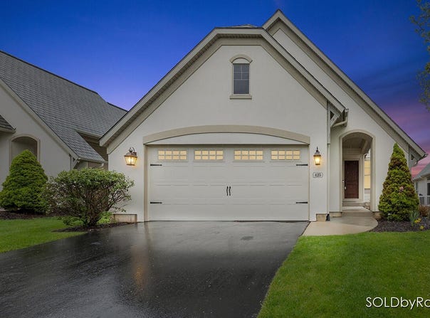 425 Enclave Court SE, Grand Rapids, MI 49546