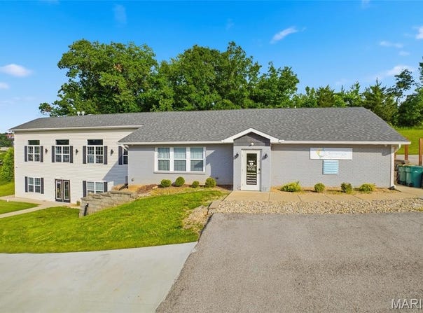 3601 Commerce Drive, Arnold, MO 63010