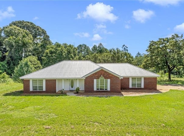 12176 Celeste Road, Chunchula, AL 36521