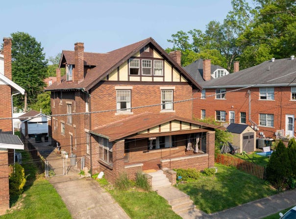 1234 9th Street, Huntington, WV 25701