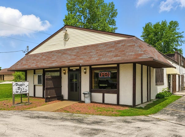 4326 Michigan Ave, Manitowoc, WI 54220