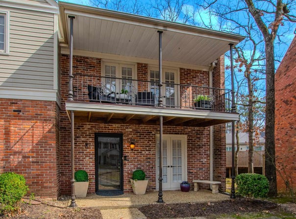 8 Kingsbridge Way, Little Rock, AR 72212