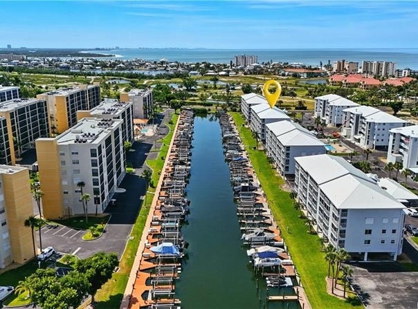 4521 Bay Beach, FORT MYERS BEACH, FL 33931