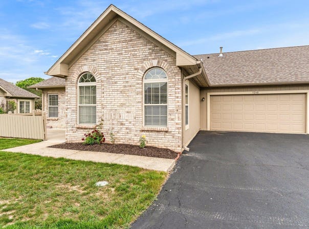 5248 Coventry Lane, Fort Wayne, IN 46804-7151