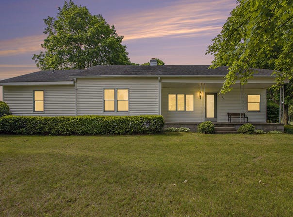 138 E Coral Road, Stanton, MI 48888