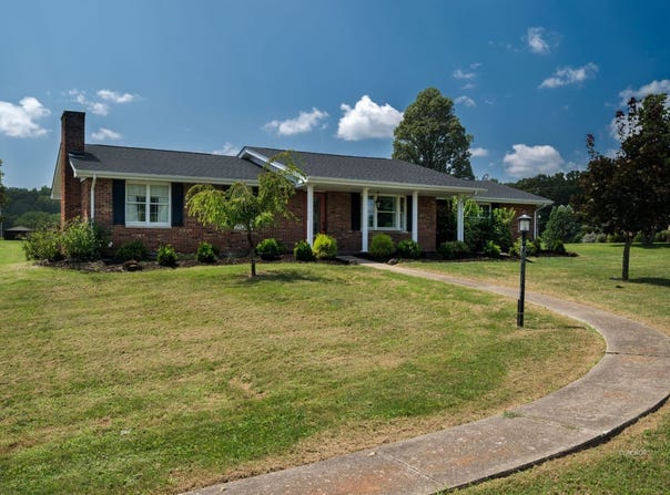 43240 Smith-Goeglein Dr, Pomeroy, OH 45769