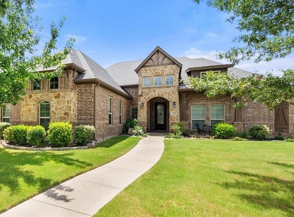 7202 Cattle Barron Court, Midlothian, TX 76065