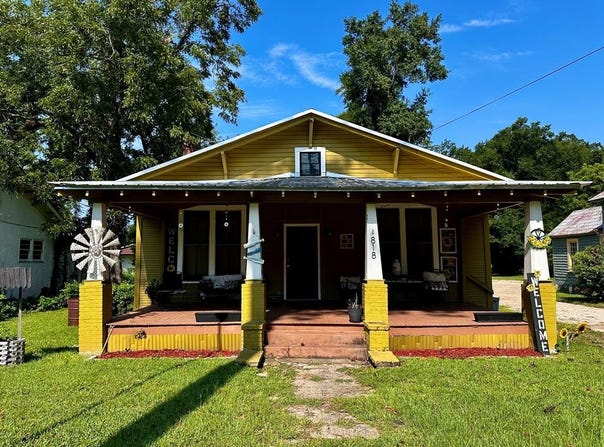 818 West, Bainbridge, GA 39819