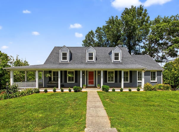 1144 Stirling Drive, Danville, KY 40422