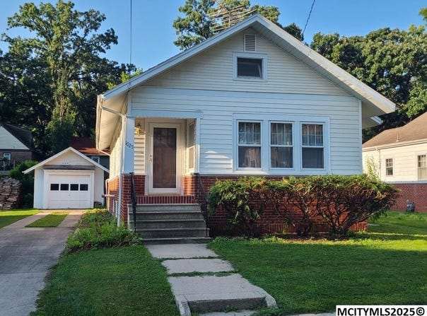 1025 2nd NW, MASON CITY, IA 50401