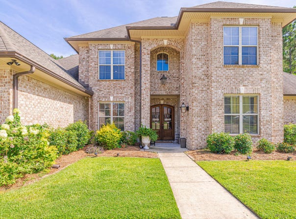 209 Bellechase Drive, Clinton, MS 39056