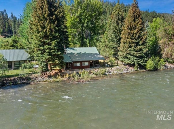 44 Osprey Dr, Lowman, ID 83637
