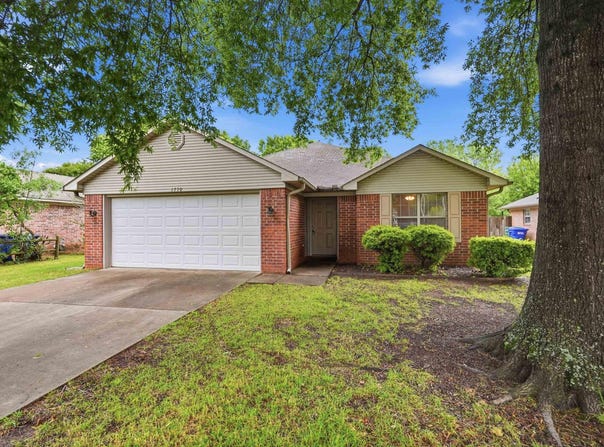 1770 Monaco Dr, Conway, AR 72034
