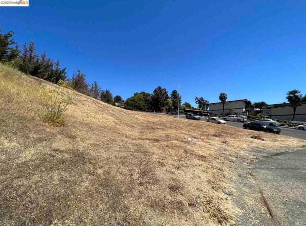 401 Avian Drive, Vallejo, CA 94591