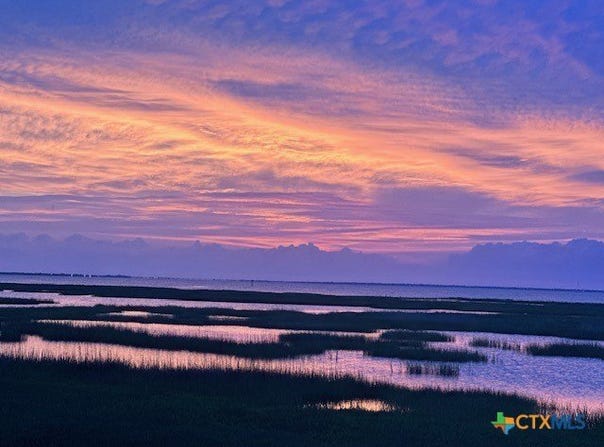 40 NORTHPOINTE Drive, Rockport, TX 78382