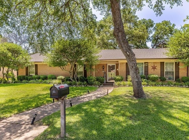 1820 Jamaica Lane, Sherman, TX 75092