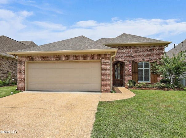 38 Savannah Circle, Brandon, MS 39047